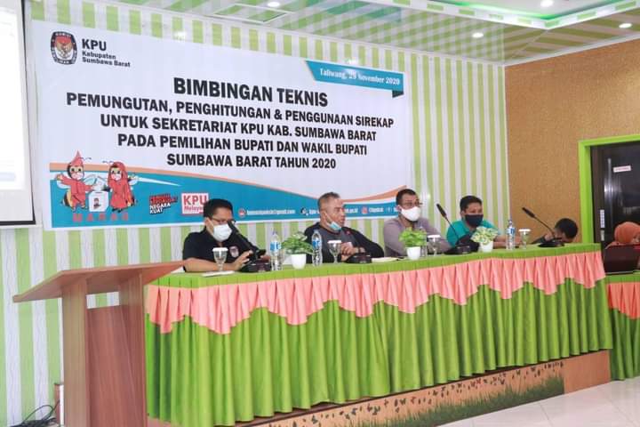 KPU KSB Gelar Bintek Internal Terkait Pemungutan, Penghitungan dan Rekapitulasi Suara Melalui Penggunaan Aplikasi SIREKAP