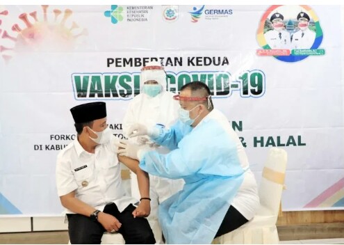 VAKSINASI TAHAP II DIGELAR, WABUP Mengaku Usai Divaksin Kesehatannya Terasa Aman dan Tidak Ada Efek