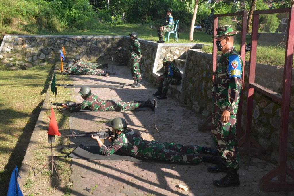 Asah Kemampuan Prajurit, Korem 162/WB Gelar Latihan Menembak